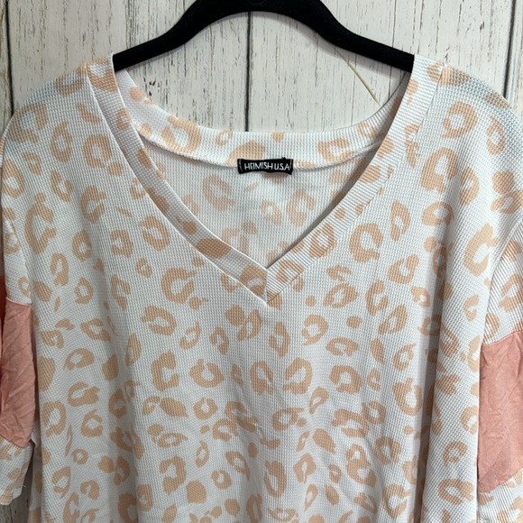 Hemish USA Animal Print Blouse - Picture 4 of 9